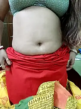 Snapshot of BongQueen9 chatting on 08-06-26, 04:53 BongQueen9 online show from 08-06-26, 04:53