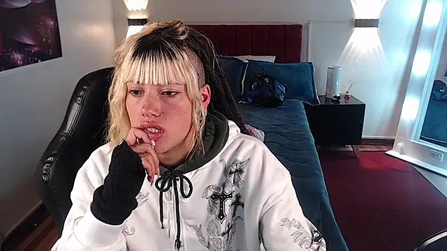  sharlotte777 online show from 02-12-25, 04:11