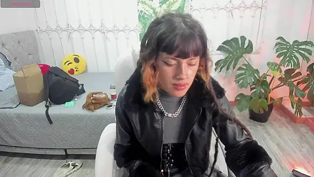  sharlotte777 online show from 12-02-25, 02:01