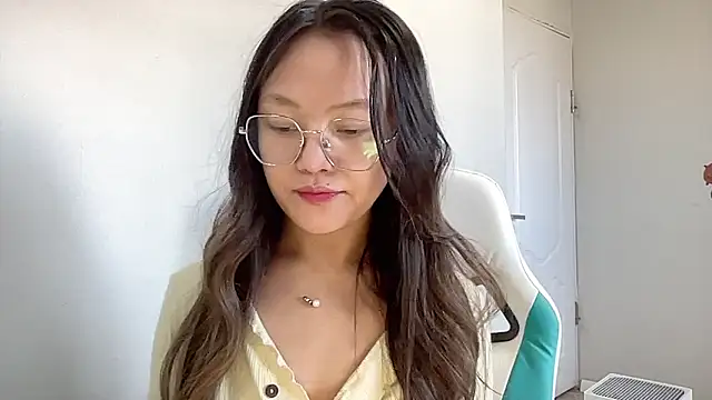 Risalynn online show from 01-25-25, 06:23