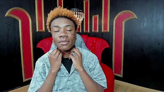 Snapshot of Dark_ftm_lust chatting on 12-20-24, 03:03 Dark ftm lust online show from 12-20-24, 03:03