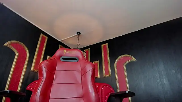 Snapshot of Dark_ftm_lust chatting on 01-26-25, 03:47 Dark ftm lust online show from 01-26-25, 03:47