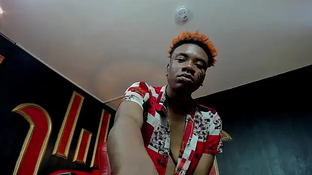 Snapshot of Dark_ftm_lust chatting on 02-13-25, 03:29 Dark ftm lust online show from 02-13-25, 03:29