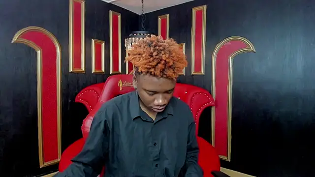 Snapshot of Dark_ftm_lust chatting on 02-16-25, 03:26 Dark ftm lust online show from 02-16-25, 03:26