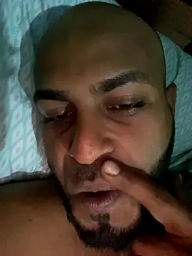 islandvybee55 online show from 09-15-25, 06:57