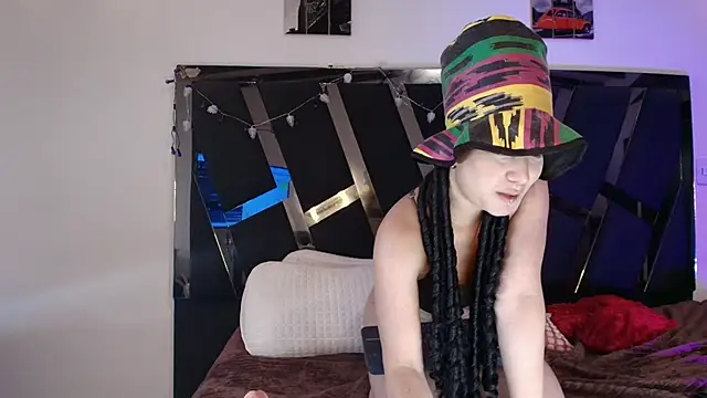 Charlotte11-11 online show from 02-08-25, 06:55