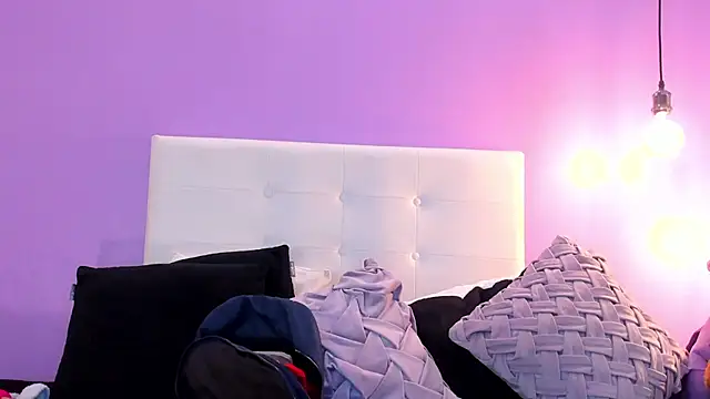 Charlotte11-11 online show from 09-12-25, 02:28