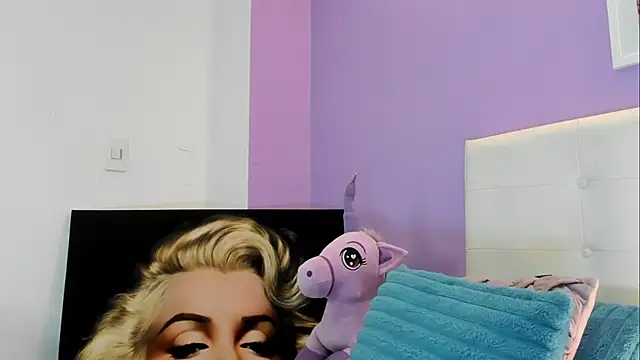 Charlotte11-11 online show from 04-15-26, 03:52