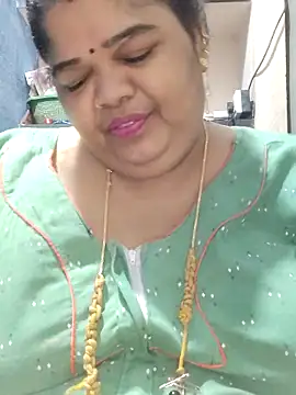 Snapshot of tamilthanushri chatting on 04-23-26, 06:21 tamilthanushri online show from 04-23-26, 06:21