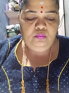 Snapshot of tamilthanushri chatting on 05-15-26, 10:22 tamilthanushri online show from 05-15-26, 10:22