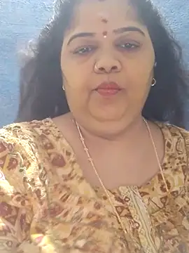 Snapshot of tamilthanushri chatting on 05-19-26, 06:20 tamilthanushri online show from 05-19-26, 06:20