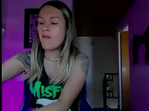 Snapshot of kim_jeins11 chatting on 12-08-24, 06:39 kim jeins11 online show from 12-08-24, 06:39