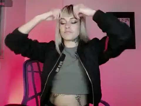 Snapshot of kim_jeins11 chatting on 03-13-25, 02:05 kim jeins11 online show from 03-13-25, 02:05