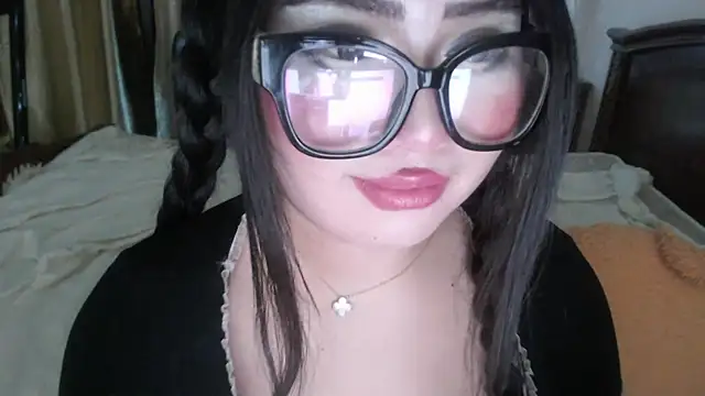 cutie sakura online show from 03-01-25, 04:44