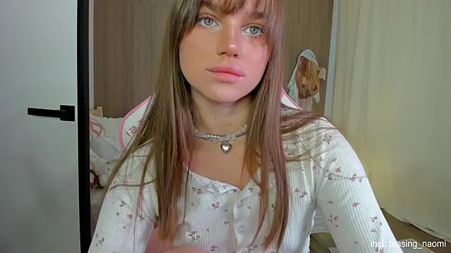 aesthetics  tease online show from 11-24-25, 03:39