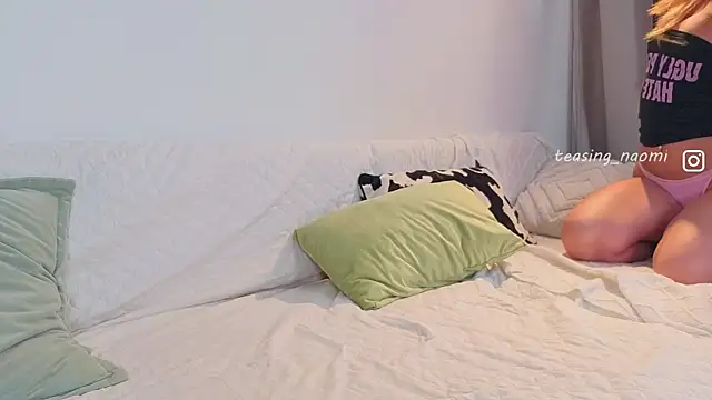 Snapshot of aesthetics__tease chatting on 07-24-26, 07:06 aesthetics tease online show from 07-24-26, 07:06