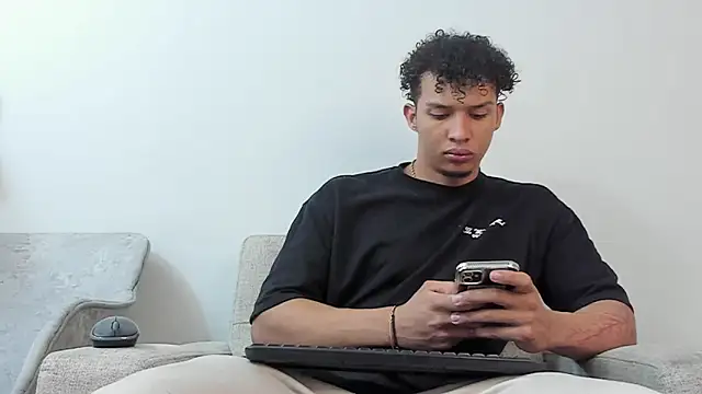 Dominick star online show from 03-21-25, 03:44