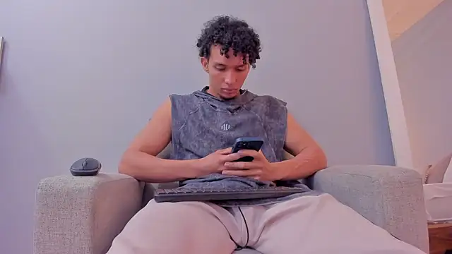 Dominick star online show from 10-29-25, 03:31