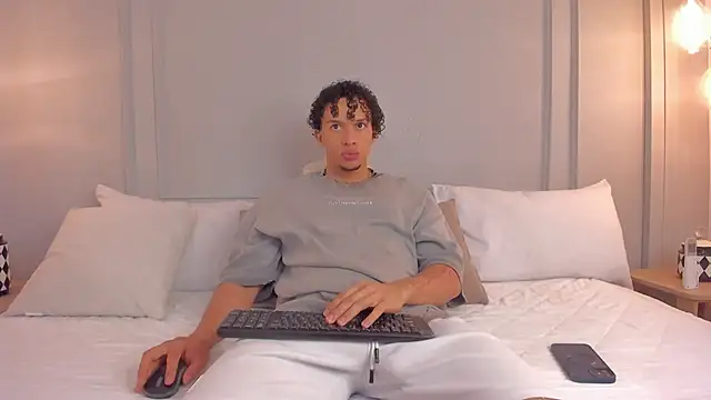 Dominick star online show from 12-02-25, 04:18