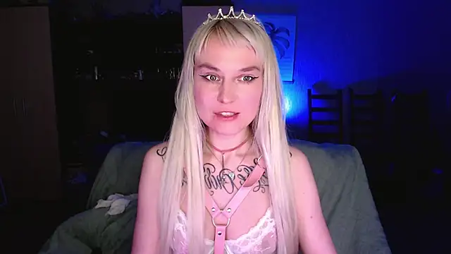 mischellemeow13 online show from 05-30-26, 09:01