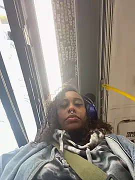 loveluna8 online show from 02-10-25, 12:50