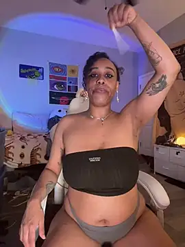 loveluna8 online show from 03-02-25, 10:38