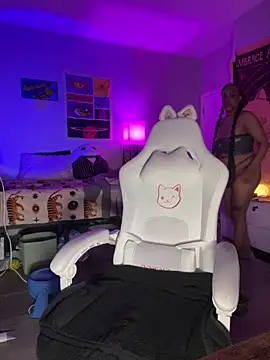 loveluna8 online show from 03-15-25, 08:37