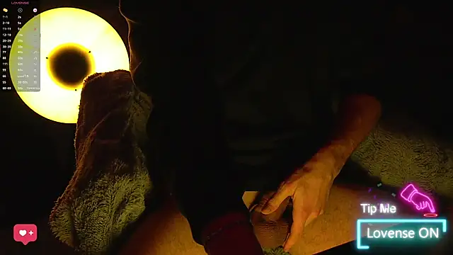 Snapshot of coupleofficial chatting on 01-13-26, 06:46 coupleofficial online show from 01-13-26, 06:46