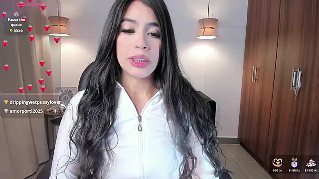 Snapshot of sarita_evanss chatting on 09-26-25, 03:32 sarita evanss online show from 09-26-25, 03:32