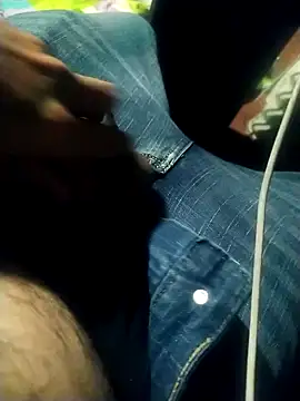 Snapshot of Escorpio66 chatting on 02-19-26, 05:25 Escorpio66 online show from 02-19-26, 05:25