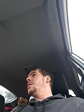 Titanhoott online show from 12-31-24, 08:37