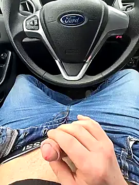 Titanhoott online show from 01-10-25, 01:20