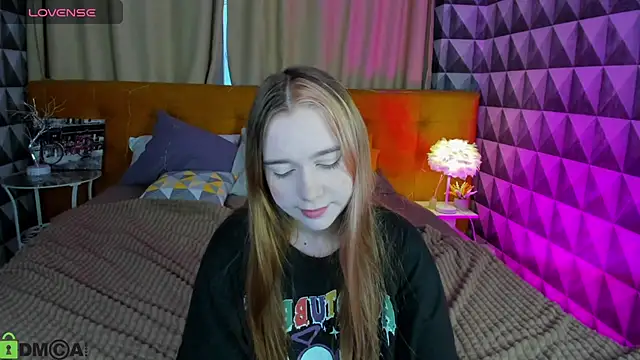 Lesi Moonie01 online show from 09-18-25, 08:05