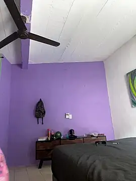 Snapshot of canochvz chatting on 03-21-25, 09:45 canochvz online show from 03-21-25, 09:45