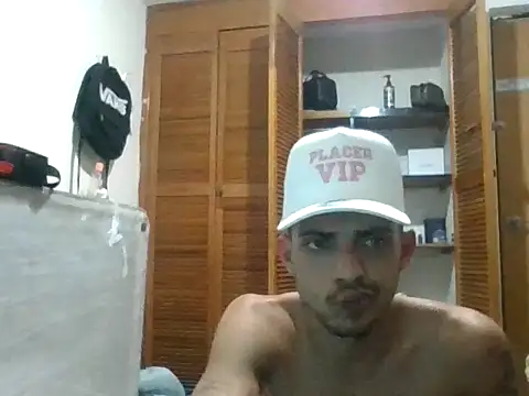 Snapshot of canochvz chatting on 01-11-26, 03:44 canochvz online show from 01-11-26, 03:44