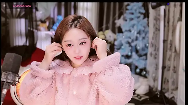 Snapshot of Missy_Nana21 chatting on 12-31-24, 04:14 Missy Nana21 online show from 12-31-24, 04:14