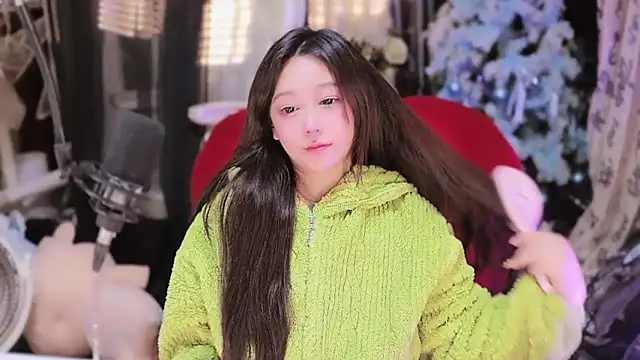 Snapshot of Missy_Nana21 chatting on 11-21-25, 04:16 Missy Nana21 online show from 11-21-25, 04:16