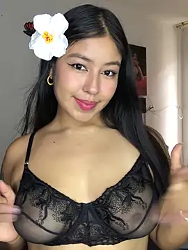 EmmaRossem online show from 04-18-26, 07:58