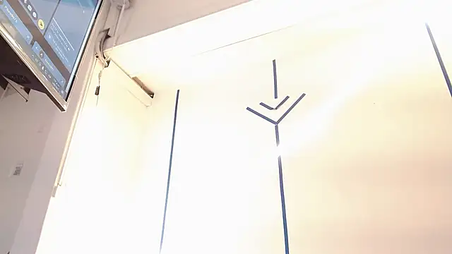 EsmeraldaSantoss online show from 02-05-25, 06:59