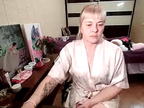 Lia Laguna77 online show from 10-04-25, 12:47