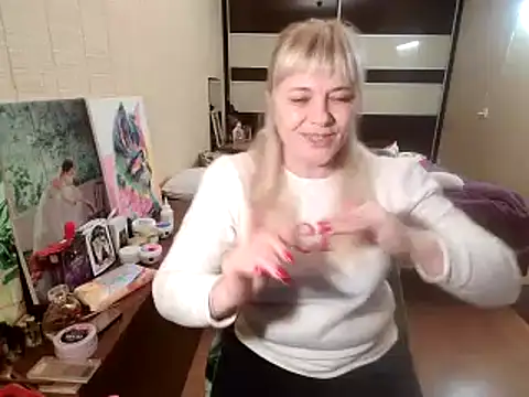 Lia Laguna77 online show from 11-30-25, 08:24