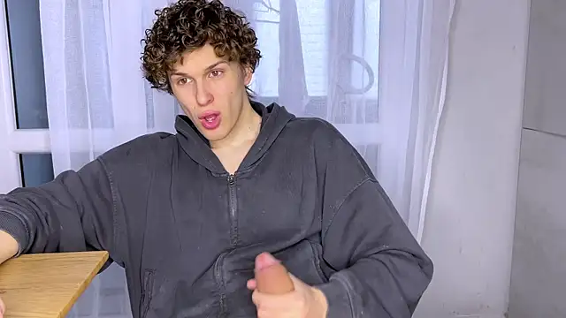 alyx garden online show from 04-04-26, 08:56