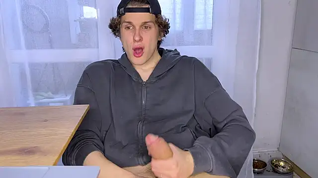 alyx garden online show from 04-09-26, 01:38