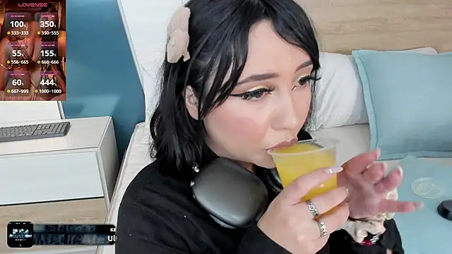 Megansttein  online show from 02-16-25, 06:10