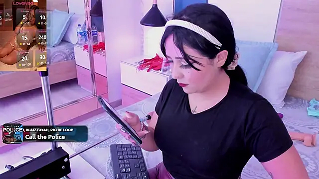 Megansttein  online show from 03-12-25, 07:06