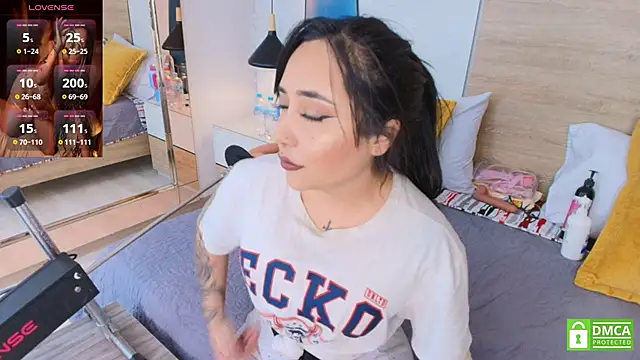 Megansttein  online show from 09-13-25, 07:02