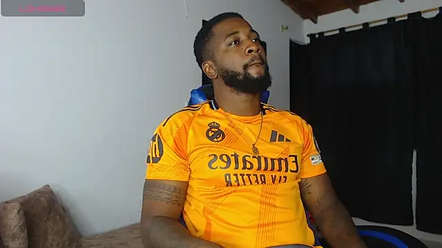 Snapshot of Drake_Nassir4 chatting on 05-28-26, 04:10 Drake Nassir4 online show from 05-28-26, 04:10