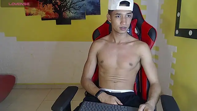 Snapshot of jose_sexycumm chatting on 12-09-24, 09:48 jose sexycumm online show from 12-09-24, 09:48