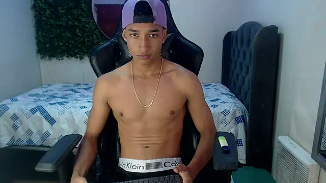 Snapshot of jose_sexycumm chatting on 01-29-25, 10:11 jose sexycumm online show from 01-29-25, 10:11