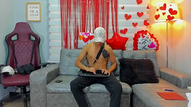 Snapshot of jose_sexycumm chatting on 02-13-25, 07:31 jose sexycumm online show from 02-13-25, 07:31